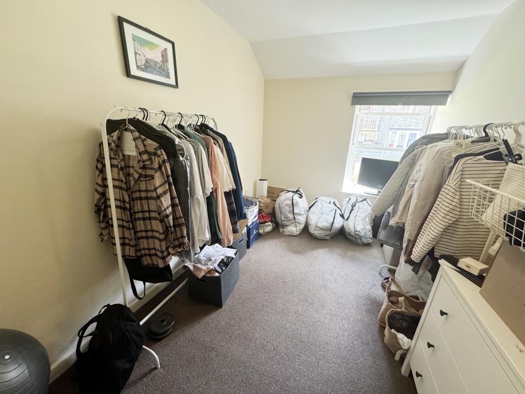 Lot: 117 - RESIDENTIAL FREEHOLD INVESTMENT - General view of Bed 2